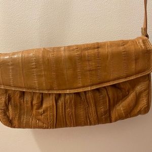 Vintage 1980 Tan Leather Shoulder Bag- EUC!